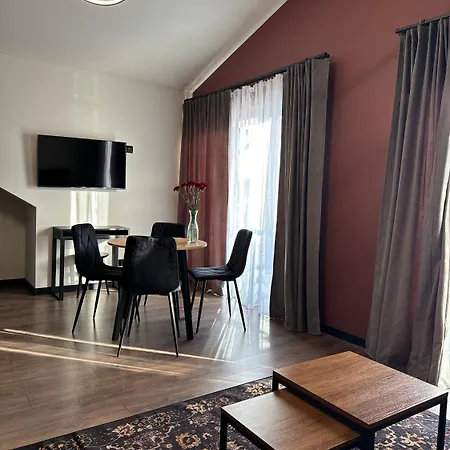 Nourt & Kitchen לינה וארוחת בוקר