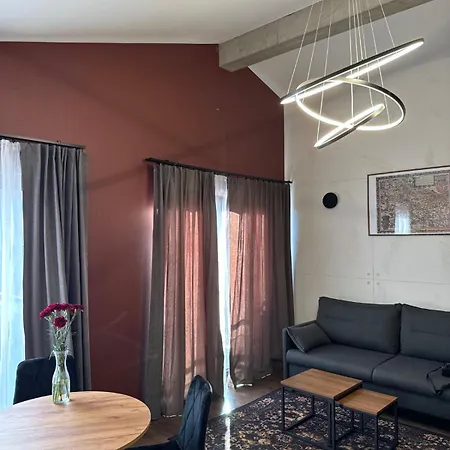 לינה וארוחת בוקר Nourt & Kitchen 3*