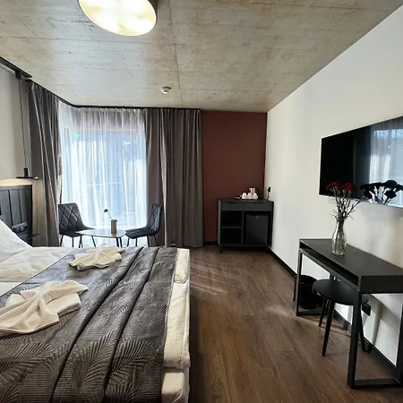 Nourt Rooms&kitchen Frühstückspension 3*