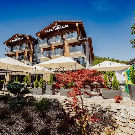 Nourt & Kitchen לינה וארוחת בוקר קרפאז'