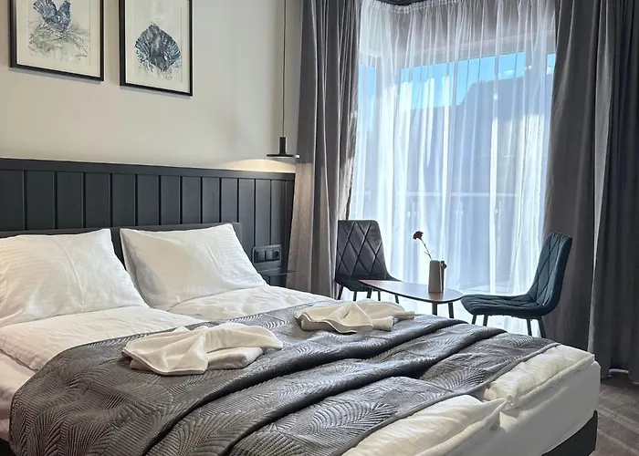 לינה וארוחת בוקר Nourt & Kitchen קרפאז'