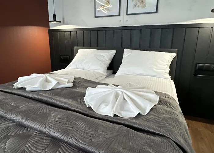 Nourt & Kitchen לינה וארוחת בוקר קרפאז'