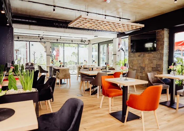 Nourt & Kitchen לינה וארוחת בוקר 3*